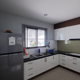 Modernt Familjehus i Krabi